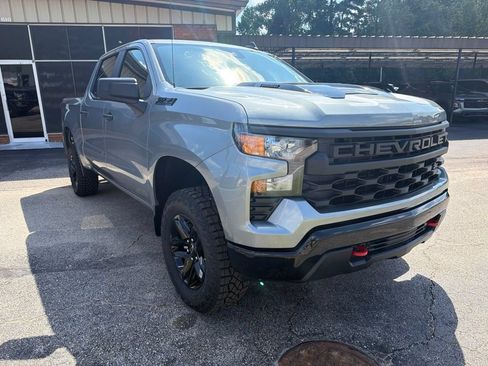 New 2026 Chevrolet Silverado 1500 Custom Trail Boss w/ LPO, Dark Essentials Package AWD/4WD image 3