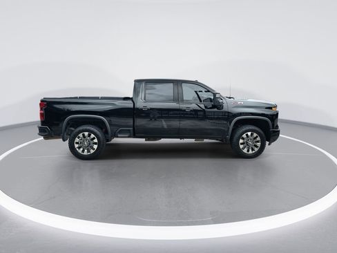 Used 2024 Chevrolet Silverado 2500 Custom w/ Custom Value Package AWD/4WD image 9