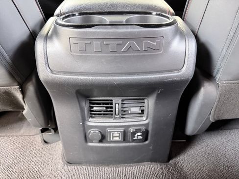 Used 2021 Nissan Titan PRO-4X AWD/4WD image 23