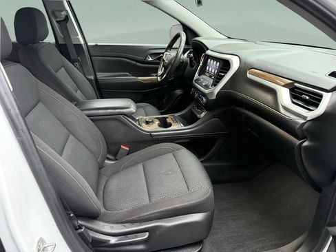 Used 2022 GMC Acadia SLE image 31