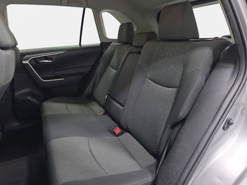 Certified 2021 Toyota RAV4 XLE AWD/4WD image 11