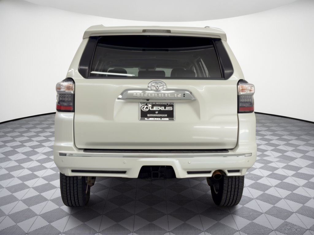 Used 2018 Toyota 4Runner Limited AWD/4WD image 11