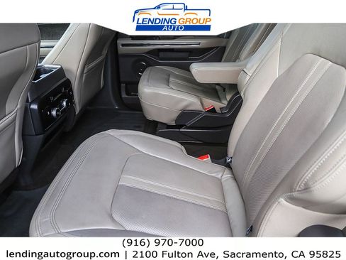 Used 2019 Ford Expedition Limited w/ Special Edition Package image 18