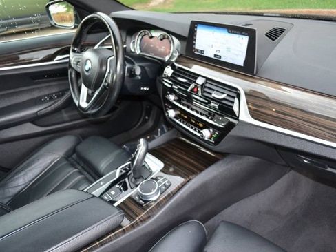 Used 2018 BMW 540i xDrive AWD/4WD image 19