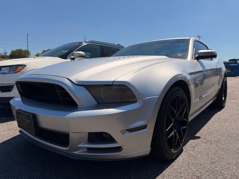 Used 2013 Ford Mustang GT RWD image 1