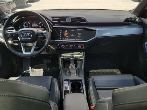 Used 2025 Audi Q3 2.0T Premium w/ Black Optic Sport Package AWD/4WD image 22