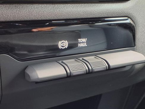 New 2026 RAM 2500 Tradesman AWD/4WD image 17