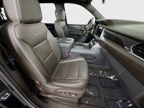 Used 2022 GMC Yukon Denali AWD/4WD image 30