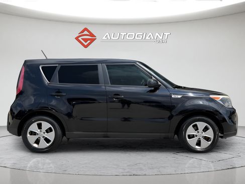 Used 2015 Kia Soul FWD image 3
