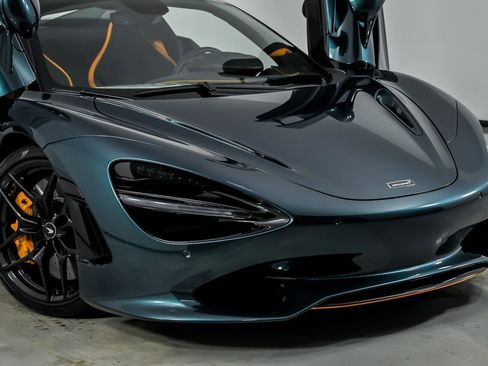 Used 2024 McLaren 750S Spider RWD image 3