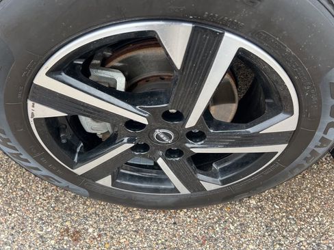 Certified 2024 Nissan Sentra SV image 41