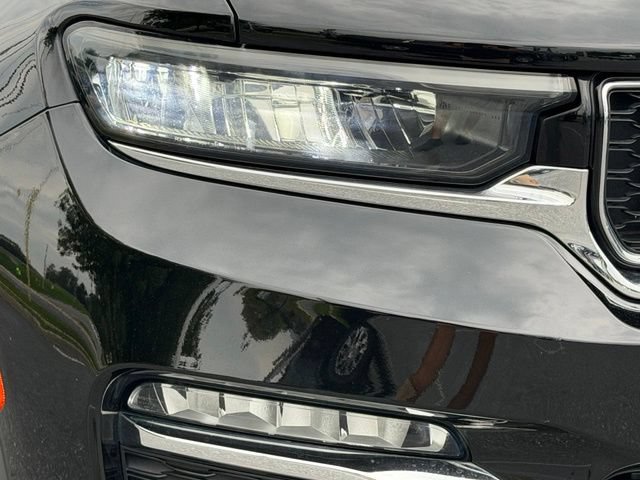 Used 2022 Jeep Grand Cherokee Limited 4xe w/ Luxury Tech Group II AWD/4WD image 17