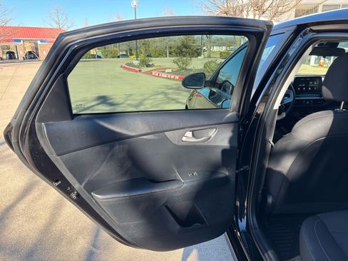 Used 2019 Kia Forte Sedan image 21