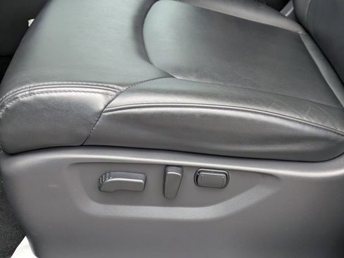 Used 2024 Nissan Armada SV AWD/4WD image 22