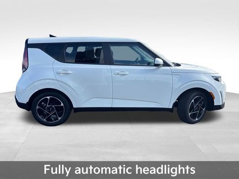 Used 2023 Kia Soul EX FWD image 9