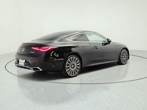 Used 2024 Mercedes-Benz CLE 300 4MATIC Coupe image 5