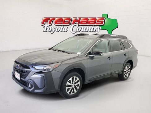 Used 2025 Subaru Outback Premium w/ Popular Package #1A AWD/4WD image 1