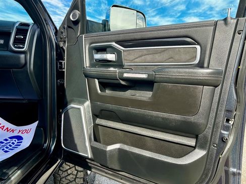 Used 2019 RAM 2500 Laramie image 30