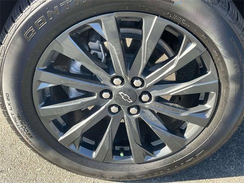 Used 2023 Chevrolet Traverse RS image 14