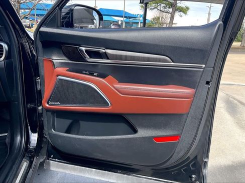Used 2024 Kia Telluride SX Prestige image 22