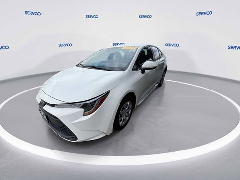 Used 2023 Toyota Corolla LE image 4