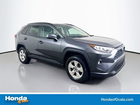 Used 2021 Toyota RAV4 XLE w/ Convenience Package FWD image 1