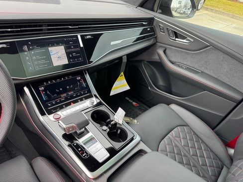 New 2026 Audi SQ8 Prestige image 29