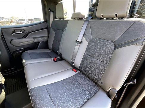 Used 2024 Chevrolet Colorado ZR2 w/ ZR2 Bison Edition image 19