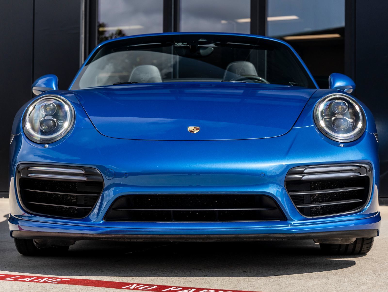 Used 2017 Porsche 911 Turbo S AWD/4WD image 8