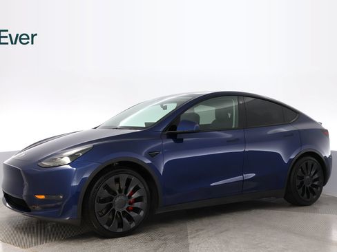 Used 2023 Tesla Model Y Performance AWD/4WD image 18