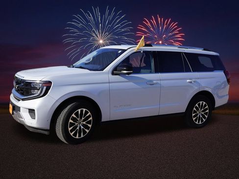 Certified 2025 Ford Expedition Platinum AWD/4WD image 10