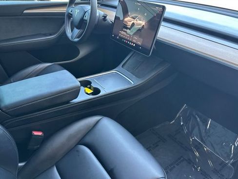 Used 2022 Tesla Model Y Performance AWD/4WD image 18