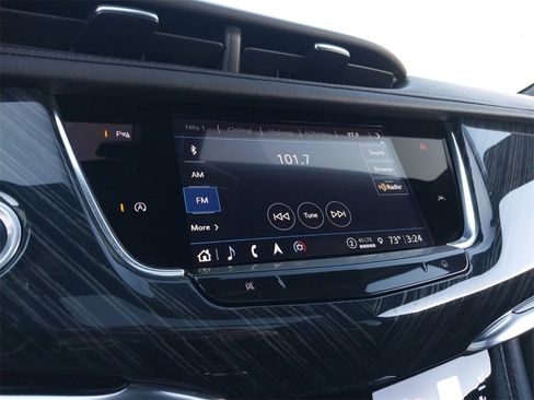 Used 2023 Cadillac XT6 Premium Luxury image 18