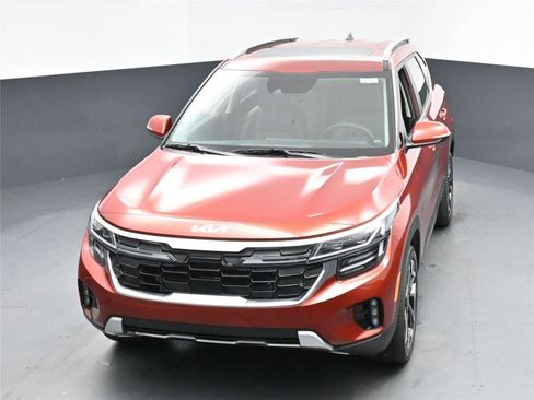 New 2026 Kia Seltos SX w/ SX Sunroof Package image 13
