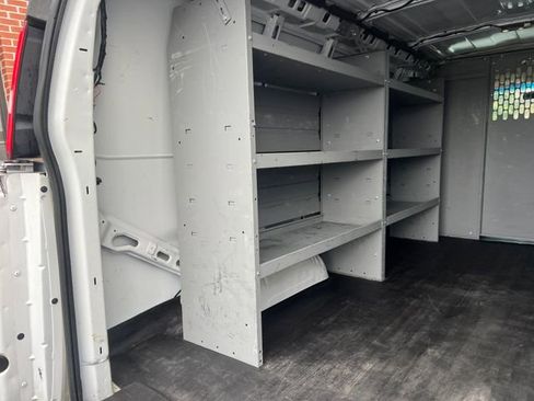 Used 2021 Chevrolet Express 2500 image 23