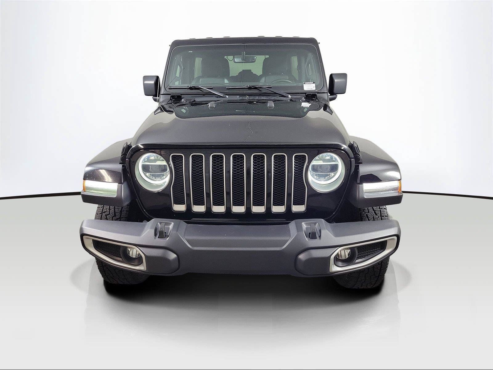 Used 2018 Jeep Wrangler Unlimited Sahara w/ Dual Top Group AWD/4WD image 2