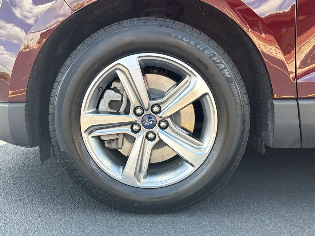 Used 2021 Ford Edge SEL w/ Convenience Package AWD/4WD image 10