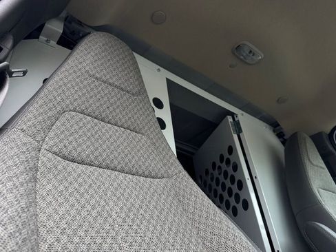 New 2026 Chevrolet Express 2500 Extended w/ Communications Package RWD image 18