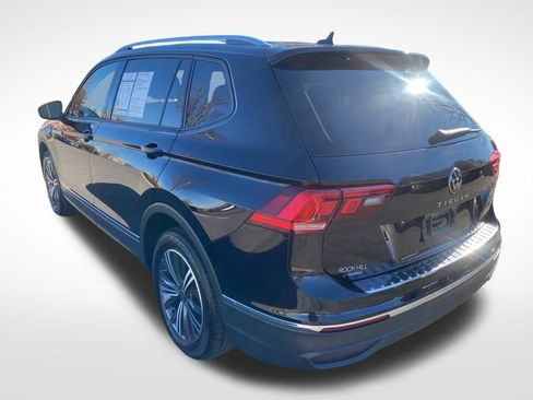 Used 2024 Volkswagen Tiguan SE image 5