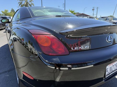 Used 2004 Lexus SC 430 Convertible RWD image 27