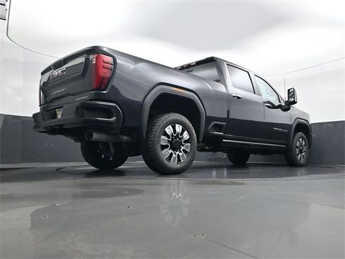 New 2026 GMC Sierra 3500 Denali w/ Denali Reserve Package image 25