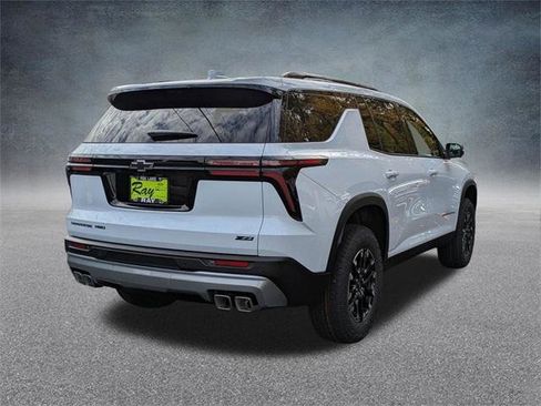 New 2026 Chevrolet Traverse Z71 w/ Driver Confidence Package image 4