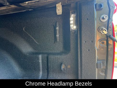 Used 2024 RAM 2500 Tradesman w/ Chrome Appearance Group AWD/4WD image 16