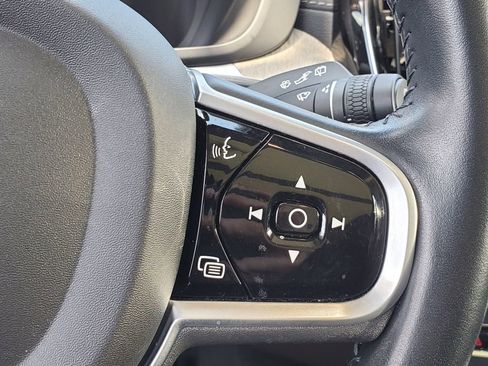 Certified 2022 Volvo XC60 B6 Inscription w/ Protection Package Premier image 18