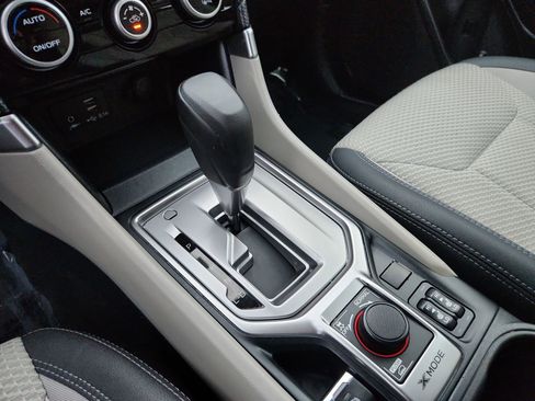 Used 2022 Subaru Forester Premium image 21