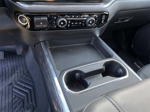 Used 2025 Chevrolet Silverado 2500 LTZ w/ LTZ Convenience Package image 32