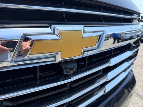 Certified 2026 Chevrolet Suburban LT w/ Comfort Package RWD image 34