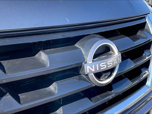 Used 2024 Nissan Armada SL image 35