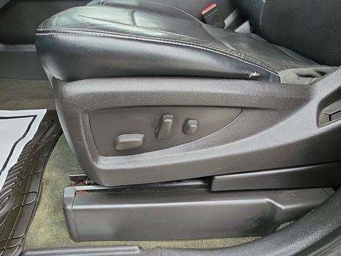 Used 2015 GMC Yukon SLT w/ HD Trailering Package image 23