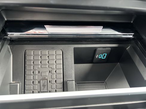 Used 2025 Ford F350 Lariat image 26